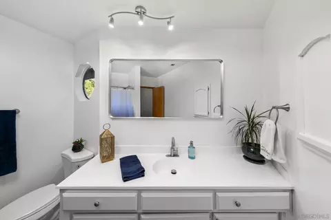 Bath - 539 Steffy Rd, Ramona, CA 92065 photo 5 of 6