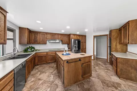 Kitchen - 539 Steffy Rd, Ramona, CA 92065 photo 2 of 4