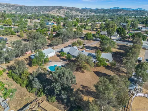 View/Area - 539 Steffy Rd, Ramona, CA 92065 photo 2 of 5