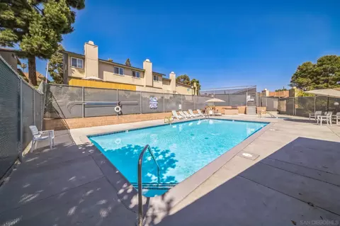 Exterior - 970 Marlin Dr, Vista, CA 92084 photo 5 of 6