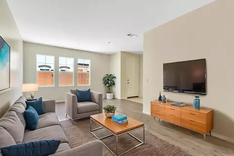 Living - 1307 Isabella Way, Vista, CA 92084 photo 1 of 2