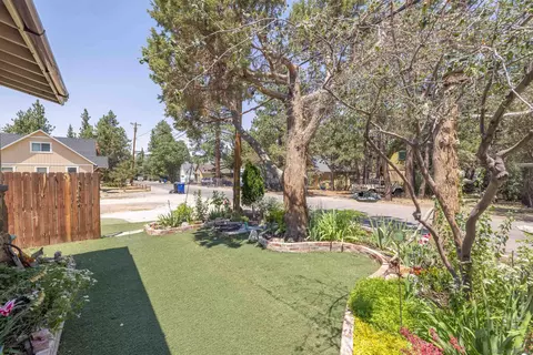 622 Sunset Ln, Sugarloaf, CA 92386 photo 3