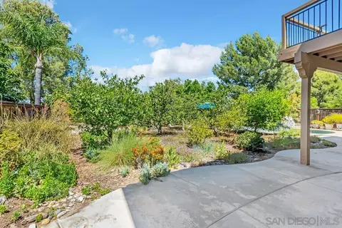 Exterior - 43054 Manchester Ct, Temecula, CA 92592 photo 9 of 12
