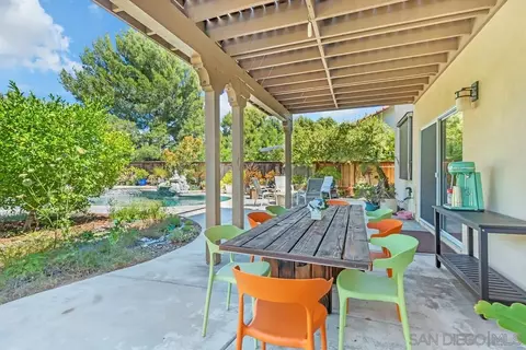 Exterior - 43054 Manchester Ct, Temecula, CA 92592 photo 7 of 12