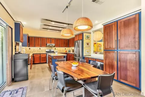 Kitchen - 43054 Manchester Ct, Temecula, CA 92592 photo 1 of 4