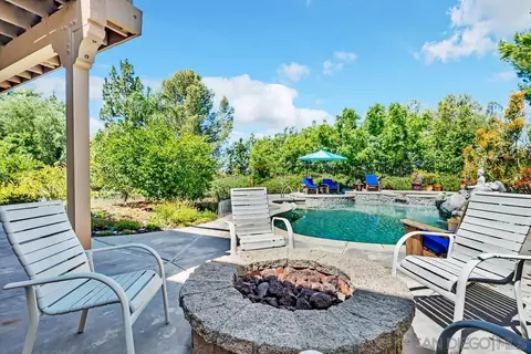 Exterior - 43054 Manchester Ct, Temecula, CA 92592 photo 11 of 12