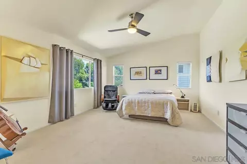 Bedroom - 43054 Manchester Ct, Temecula, CA 92592 photo 2 of 7