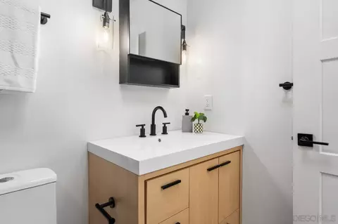 Bath - 812 Alveda Ave, El Cajon, CA 92019 photo 7 of 7