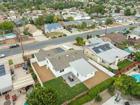 View/Area - 812 Alveda Ave, El Cajon, CA 92019 photo 9 of 12
