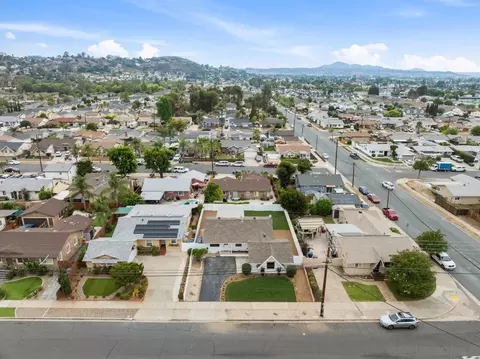 View/Area - 812 Alveda Ave, El Cajon, CA 92019 photo 2 of 12