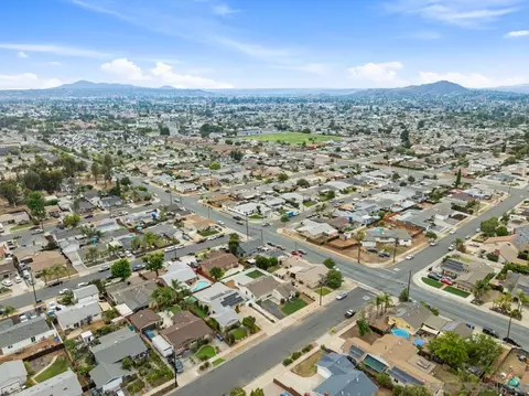View/Area - 812 Alveda Ave, El Cajon, CA 92019 photo 4 of 12