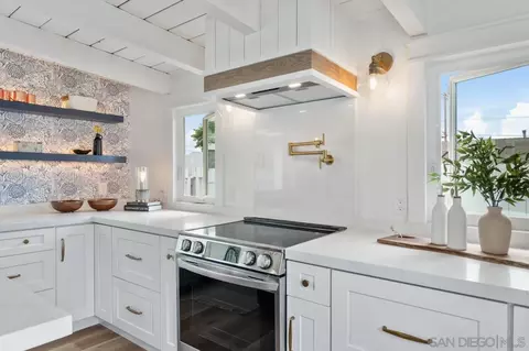 Kitchen - 812 Alveda Ave, El Cajon, CA 92019 photo 9 of 12