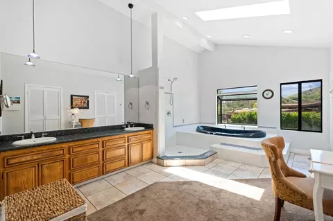 Bath - 7155 Circa De Media, Escondido, CA 92029 photo 1 of 3