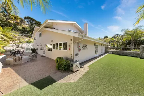 Exterior - 6937 Paseo Laredo, La Jolla, CA 92037 photo 3 of 9