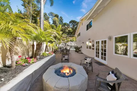 Exterior - 6937 Paseo Laredo, La Jolla, CA 92037 photo 2 of 9