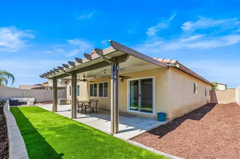 1430 Monument St, Hemet, CA 92543 photo 21