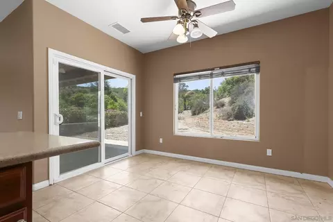 25151 Hereford Dr, Ramona, CA 92065 photo 9