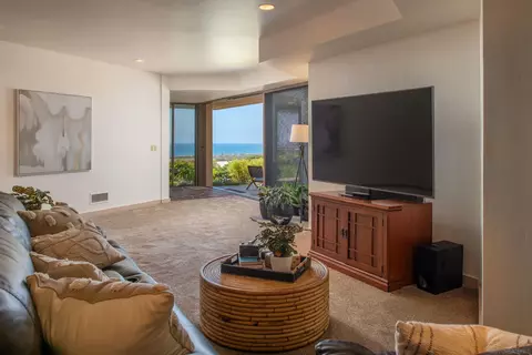 Living - 779 Barbara Ave, Solana Beach, CA 92075 photo 6 of 7