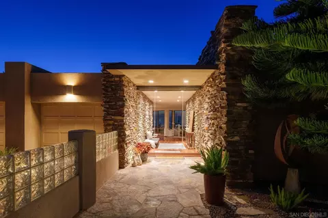 Exterior - 779 Barbara Ave, Solana Beach, CA 92075 photo 2 of 2