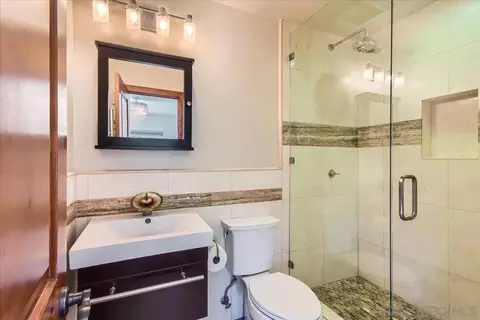 Bath - 4359 Date Ave, La Mesa, CA 91941 photo 3 of 4