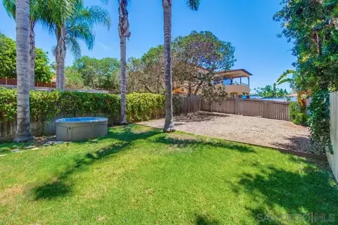 Exterior - 303-305 Sanford St, Encinitas, CA 92024 photo 2 of 9