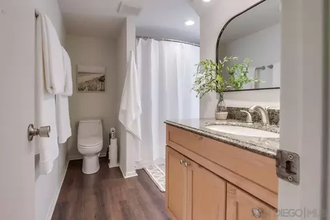 Bath - 303-305 Sanford St, Encinitas, CA 92024 photo 2 of 6