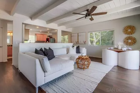 Living - 303-305 Sanford St, Encinitas, CA 92024 photo 3 of 6