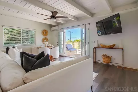 Living - 303-305 Sanford St, Encinitas, CA 92024 photo 2 of 6