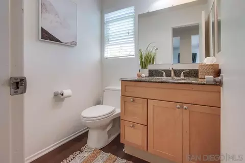 Bath - 303-305 Sanford St, Encinitas, CA 92024 photo 1 of 6