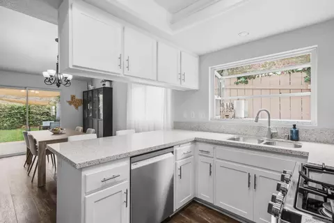 Kitchen - 10226 Julio Pl, Santee, CA 92071 photo 4 of 5