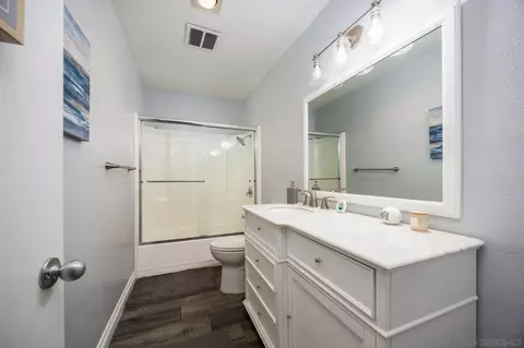 Bath - 5700 Baltimore Dr #215, La Mesa, CA 91942 photo 2 of 2