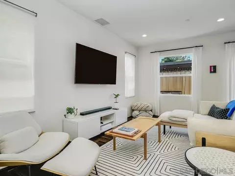 1882 Emily St, El Cajon, CA 92021 photo 3