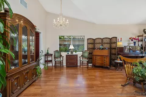 4431 Old River St, Oceanside, CA 92057 photo 9