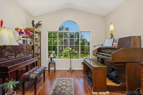 4431 Old River St, Oceanside, CA 92057 photo 8