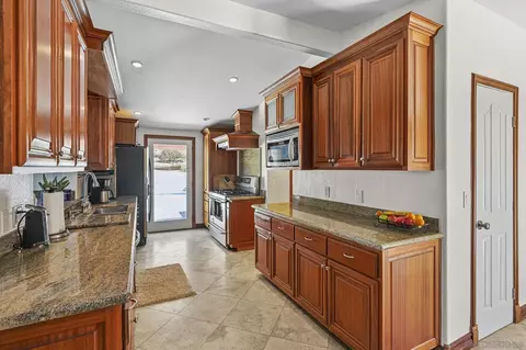 12536 Glen Oak Rd, Poway, CA 92064 photo 13