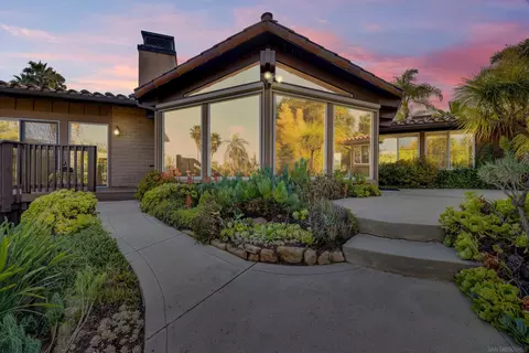 13735 Acorn Patch Rd, Poway, CA 92064