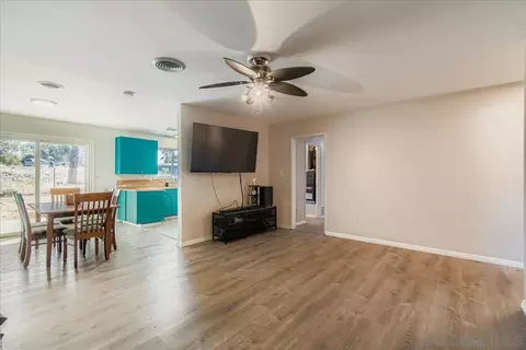 Living - 992 Ednabelle Ct, El Cajon, CA 92021 photo 2 of 3