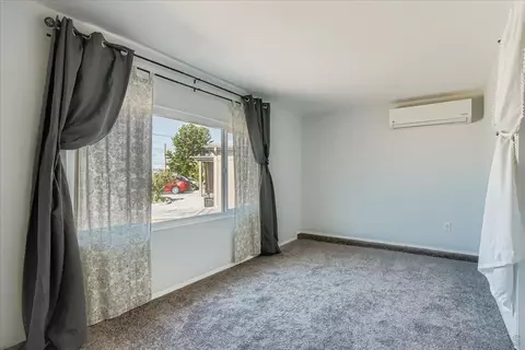 Living - 992 Ednabelle Ct, El Cajon, CA 92021 photo 3 of 3
