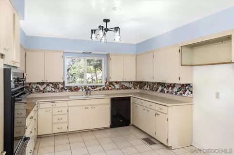 Kitchen - 1421 Rincon Rd, Escondido, CA 92025 photo 1 of 3
