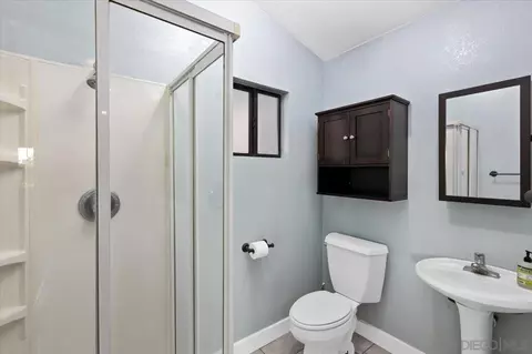 Bath - 1421 Rincon Rd, Escondido, CA 92025 photo 4 of 4