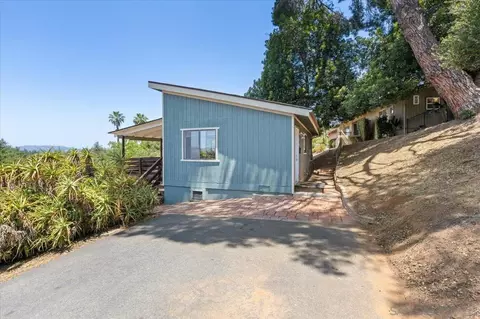 Exterior - 1421 Rincon Rd, Escondido, CA 92025 photo 6 of 8