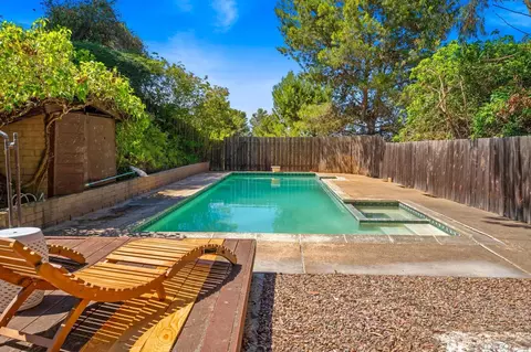 Exterior - 6243 Buisson St, San Diego, CA 92122 photo 9 of 10