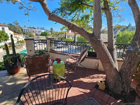 Exterior - 2755 Eagle St, San Diego, CA 92103 photo 8 of 10