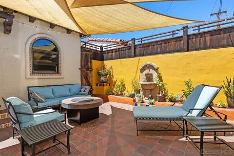 Exterior - 2755 Eagle St, San Diego, CA 92103 photo 4 of 10