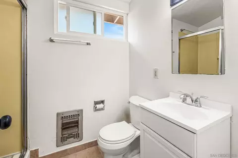 Bath - 13323 Frame Rd, Poway, CA 92064 photo 1 of 2