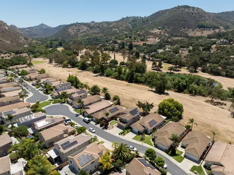 View/Area - 8747 Gracilior Pl, Escondido, CA 92026 photo 3 of 7