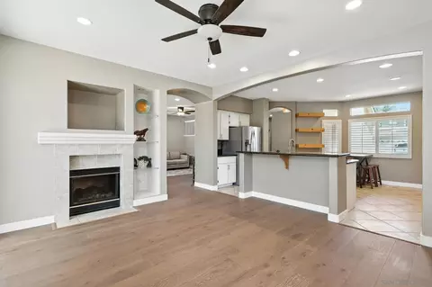 Living - 8747 Gracilior Pl, Escondido, CA 92026 photo 4 of 6