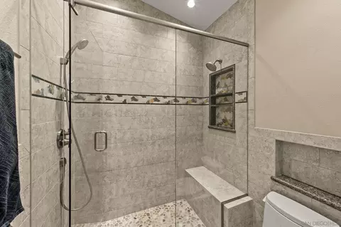 Bath - 14665 Buckwood St, Poway, CA 92064 photo 2 of 4