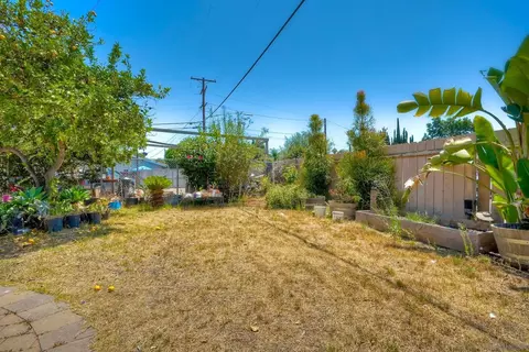 Exterior - 759 W 10th Ave, Escondido, CA 92025 photo 5 of 7