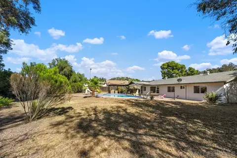 Exterior - 1140 Cloverleaf Dr, El Cajon, CA 92019 photo 3 of 7